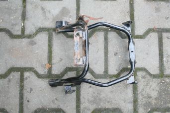 Stelaż chłodnicy Suzuki Katana