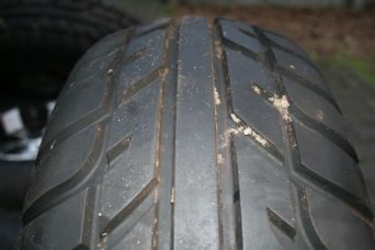Opona 25x10-12