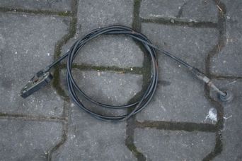 Linka i zamek schowka Yamaha Neos