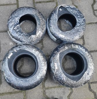 Komplet opon kartingowych marki Levanto 10x4.50-5 11x7.10-5 Junior Senior Rok 