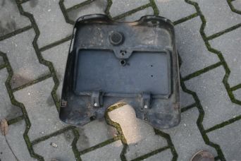 Schowek przed kolana Piaggio Zip
