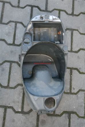 Kufer, bagażnik Piaggio NRG
