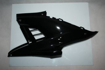 Owiewka dolna boczna lewa Yamaha Aerox 