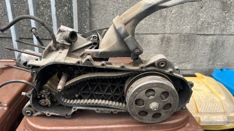 Kartery silnika piaggio hexagon 150 2t