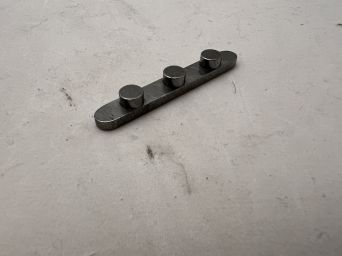 Klin na tylnią oś z 3 kołkami (D 60 mm - SZ 8 mm - H 3 mm)
