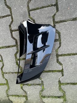 Owiewka przednia boczna 717/10 2T Prawa