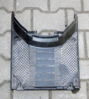 Podłoga Yamaha Jog