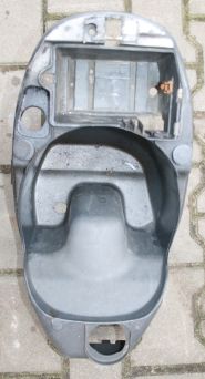 Schowek pod siedzenie Piaggio Liberty