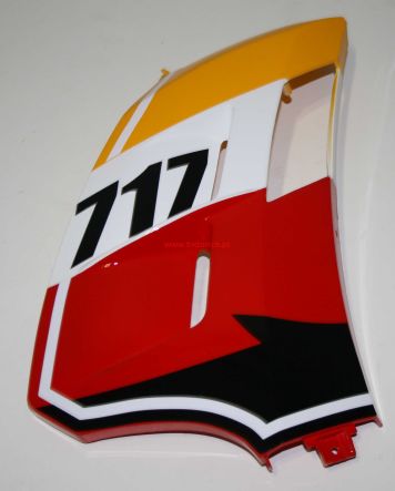 Owiewka przednia boczna 717/10 2T Prawa 