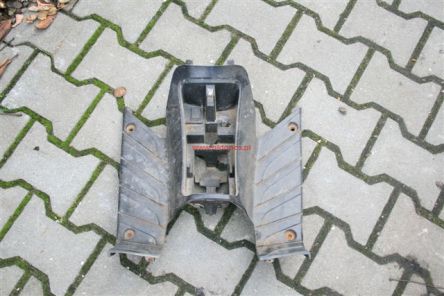 Podłoga Suzuki Katana
